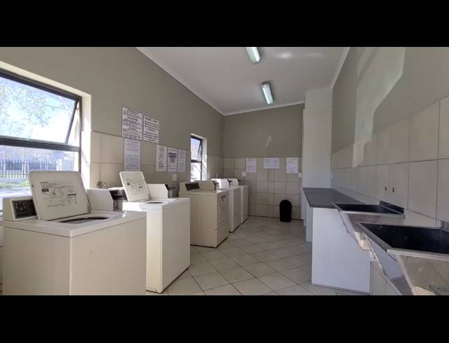 2 BEDROOM APARTMENT TO LET IN BURGUNDY ESTATE